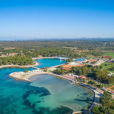 2 Bedroom Gorgeous Stacaravan In Umag Kemping Umag